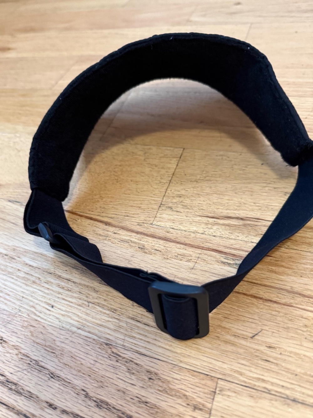 Alo Yoga Solar Visor Reflective Black Adjustable Performance Sun Visor - Picture 4 of 4